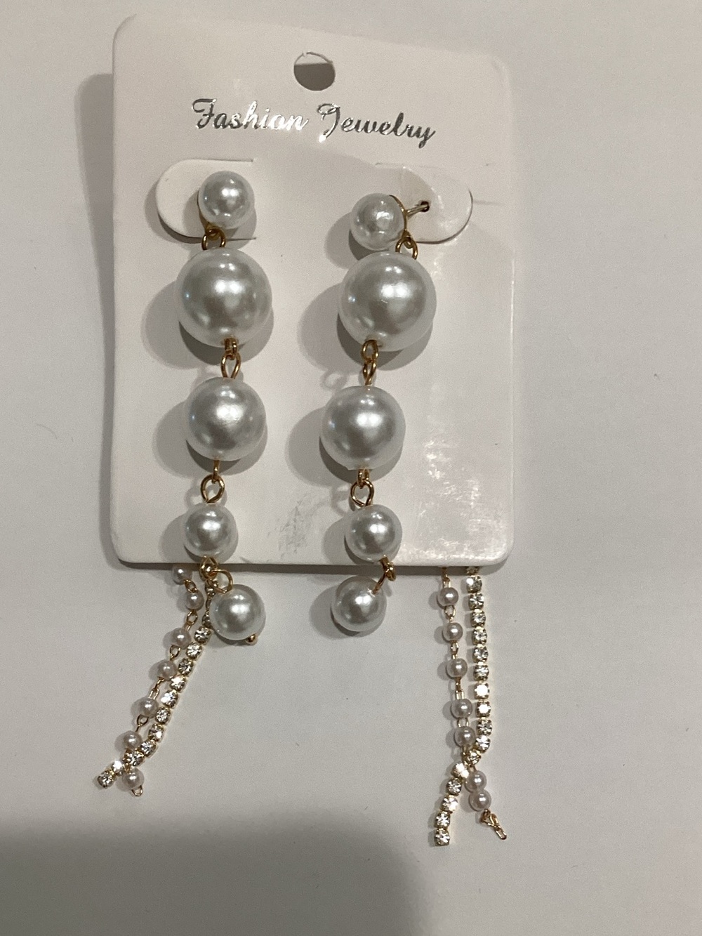 Fashion Jewelry Pearl Drop Earrings with Gold Links and Rhinestone‎ Fringe